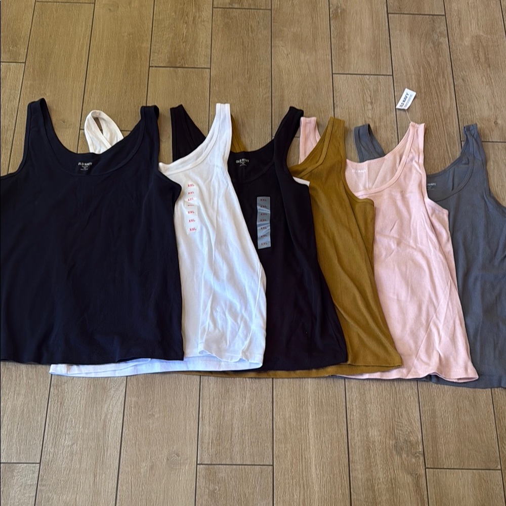 Old Navy NWT and Never Worn Women's set of 6 Assorted Color Tank Tops